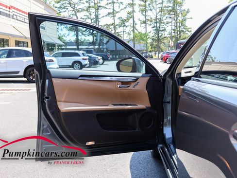 Used 2018 Lexus ES 350 w/ Premier Package FWD image 15
