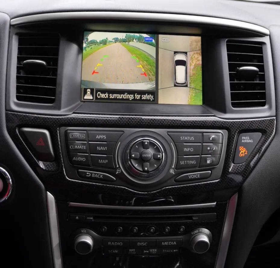Used 2020 Nissan Pathfinder SL FWD image 11