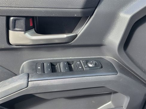 Used 2024 Toyota Tacoma TRD Off-Road image 15