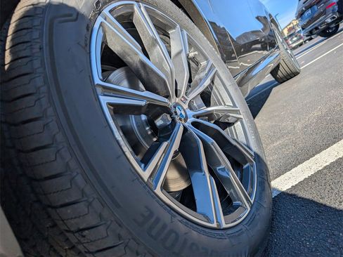 New 2026 BMW X6 xDrive40i w/ Executive Package image 9