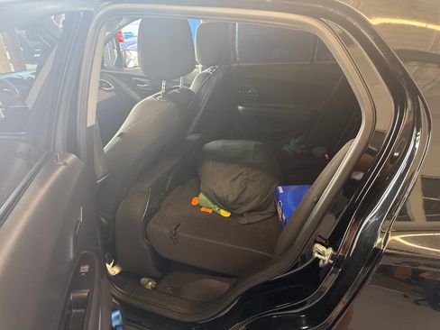 Used 2017 Chevrolet Trax LS FWD image 5