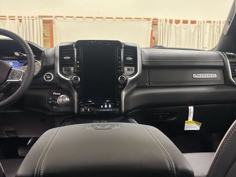 New 2026 RAM 1500 Laramie w/ Laramie Preferred Package AWD/4WD image 10