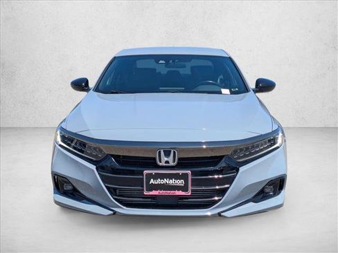 Used 2021 Honda Accord Sport image 2