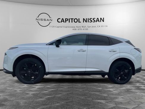 Certified 2025 Nissan Murano SV image 10