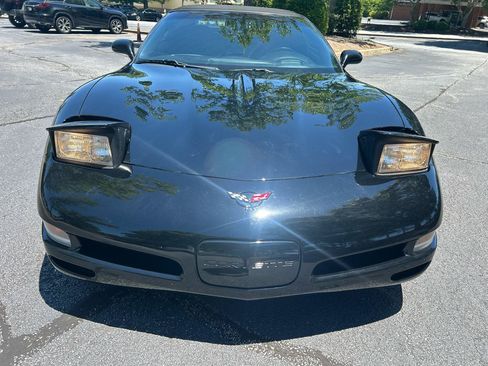 Used 2002 Chevrolet Corvette Convertible w/ Preferred Equipment Group2 RWD image 37