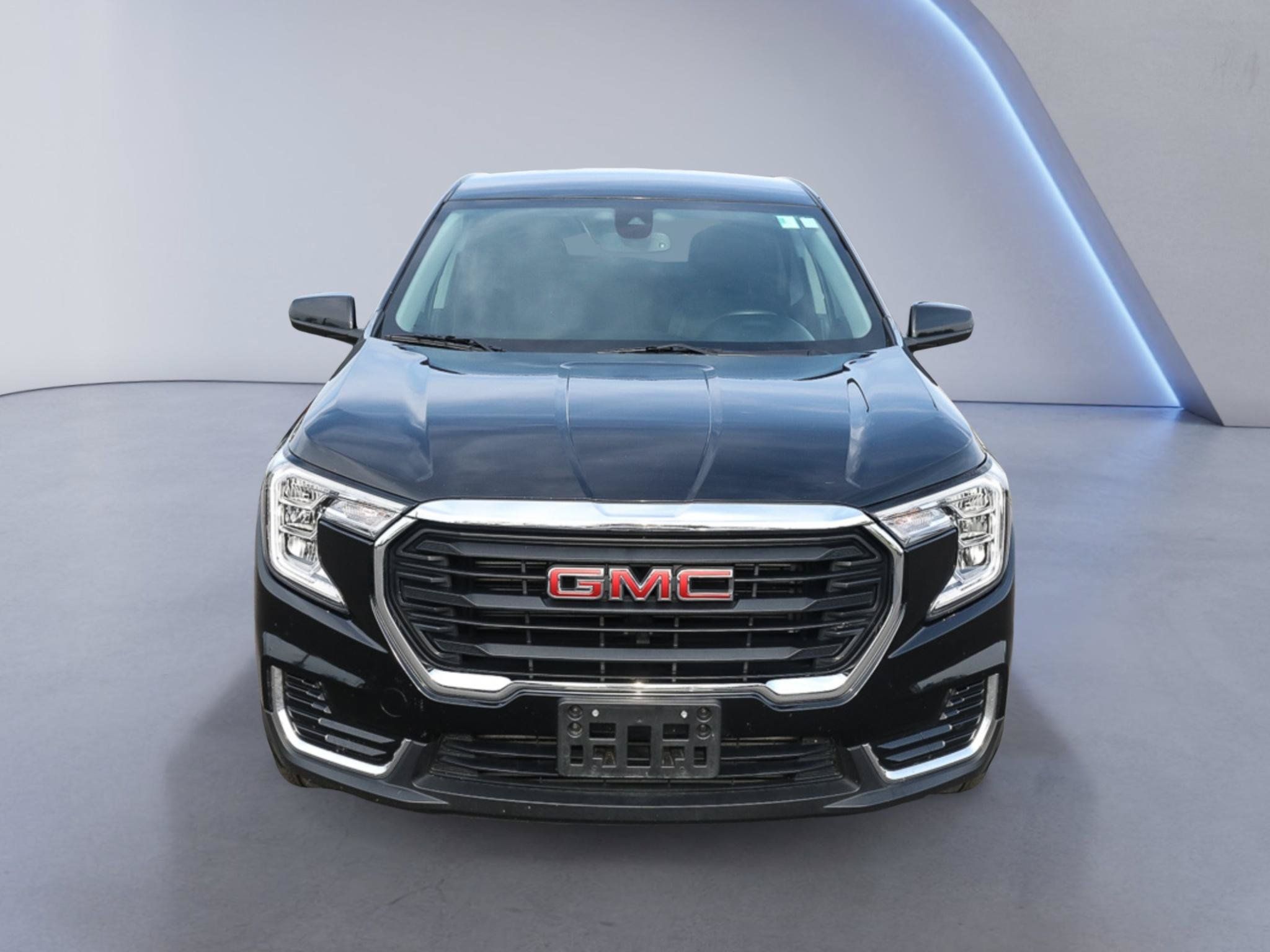 Used 2024 GMC Terrain SLE AWD/4WD image 11