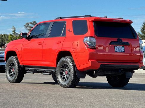 Used 2024 Toyota 4Runner TRD Off-Road Premium w/ Moonroof Package AWD/4WD image 8