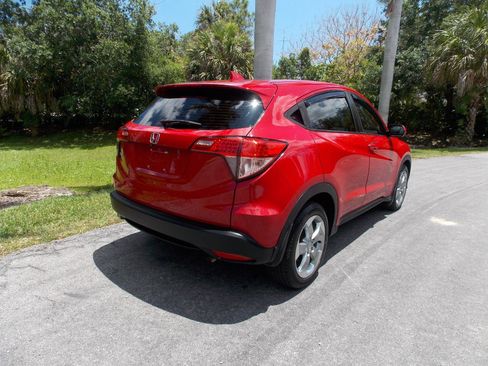Used 2017 Honda HR-V LX image 18