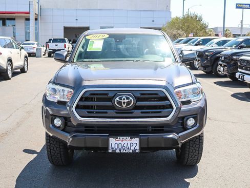 Used 2019 Toyota Tacoma SR5 RWD image 19