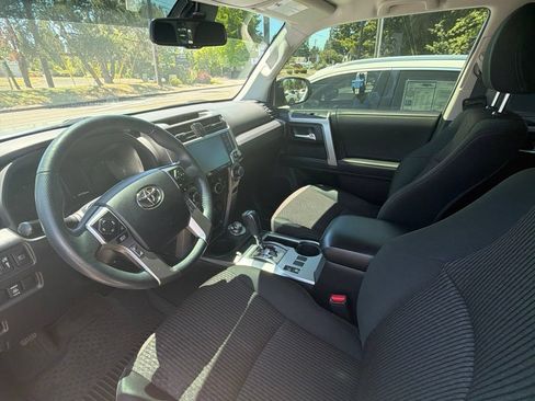 Used 2021 Toyota 4Runner Trail Special Edition AWD/4WD image 5