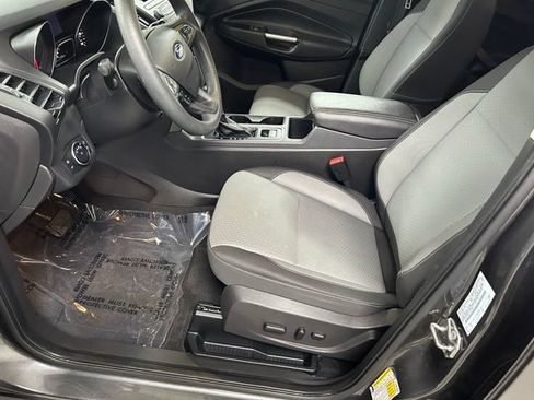 Used 2017 Ford Escape SE AWD/4WD image 12