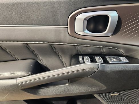 New 2026 Kia Sorento SX image 17