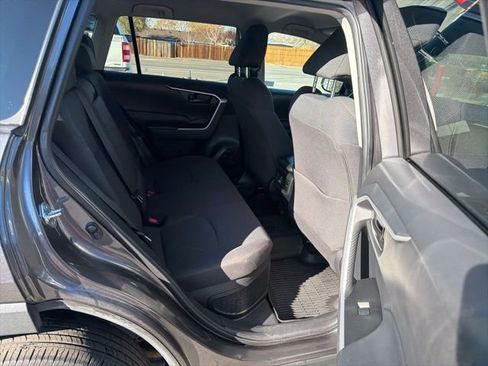 Used 2021 Toyota RAV4 LE image 22