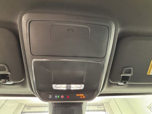 Used 2025 Chevrolet Equinox RS w/ Safety and Technology Package AWD/4WD image 18