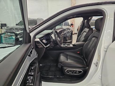 Used 2024 Jeep Wagoneer Launch Edition image 29