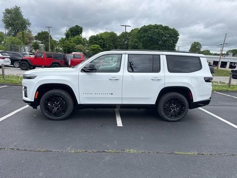 New 2026 Jeep Grand Wagoneer Limited AWD/4WD image 4