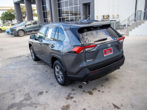 Certified 2025 Toyota RAV4 XLE image 9