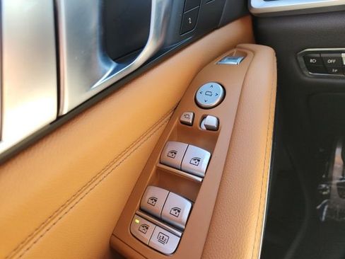 Used 2022 BMW X7 xDrive40i w/ M Sport Package image 38