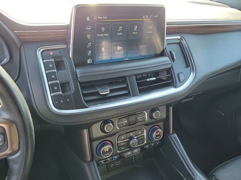 Used 2023 Chevrolet Suburban High Country image 13