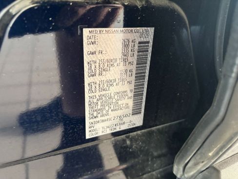 Used 2025 Nissan Pathfinder SV FWD image 14