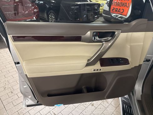 Used 2016 Lexus GX 460 460 image 37