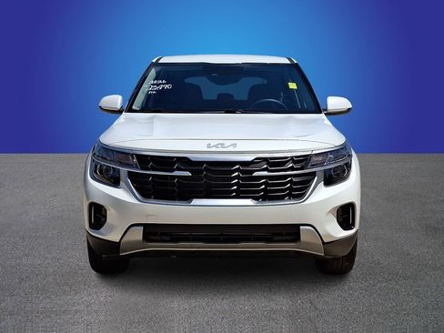 Used 2026 Kia Seltos LX FWD image 2