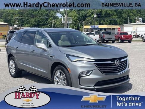 Used 2023 Buick Enclave Essence w/ Experience Buick Package AWD/4WD image 1