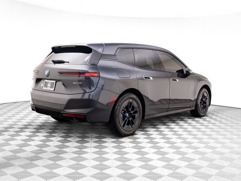 Used 2024 BMW iX xDrive50 w/ Convenience Package image 5