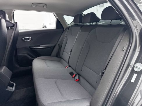 Certified 2025 Kia K4 FWD image 28