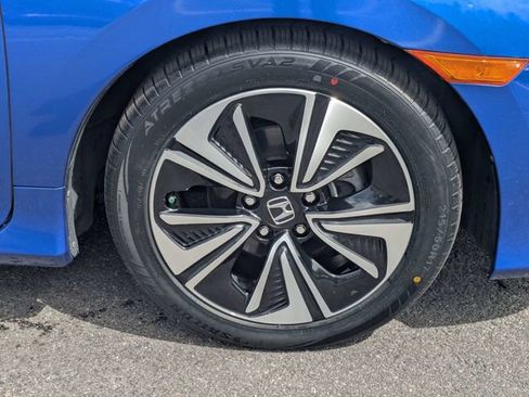 Used 2018 Honda Civic EX-T image 11