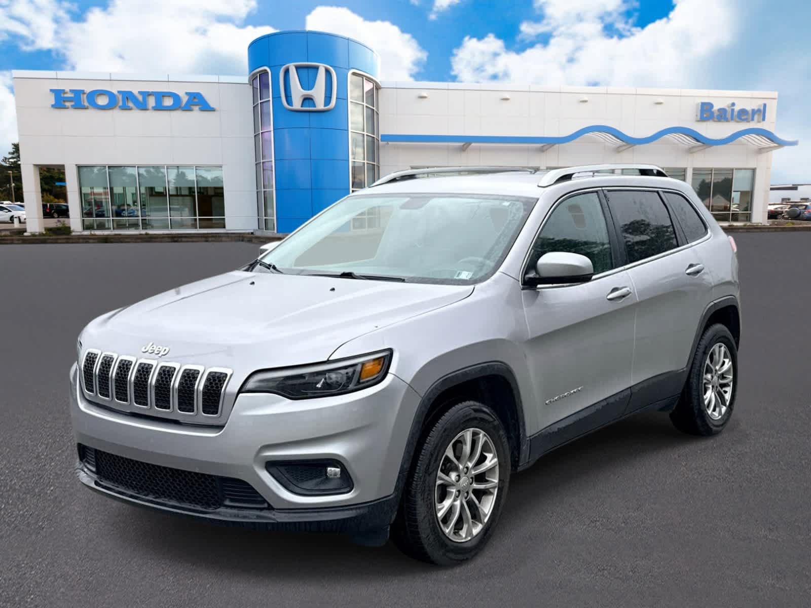 Used 2020 Jeep Cherokee Latitude Plus w/ Cold Weather Group AWD/4WD image 1