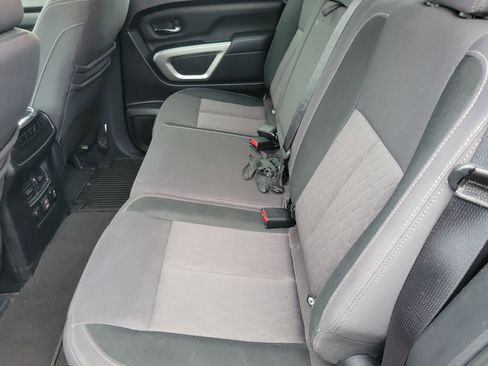 Used 2021 Nissan Titan SV w/ SV Convenience Package image 14