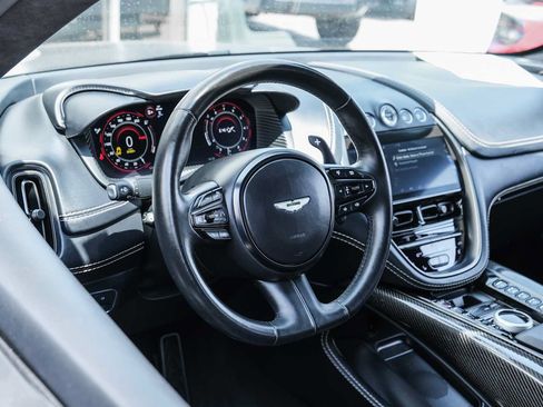 Used 2023 Aston Martin DBX AWD/4WD image 25