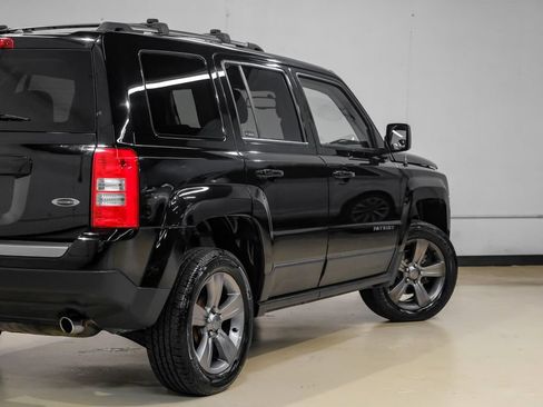 Used 2017 Jeep Patriot Sport w/ Power Value Group FWD image 12