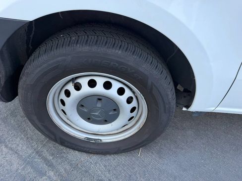 Used 2022 Mercedes-Benz Metris image 30