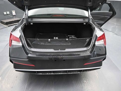 New 2026 Hyundai Elantra SEL Sport FWD image 14