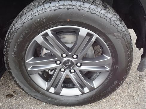 Used 2023 Ford F150 Lariat w/ Equipment Group 502A High image 58