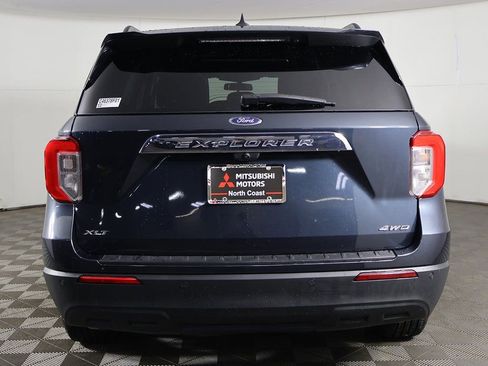 Used 2022 Ford Explorer XLT w/ Equipment Group 202A AWD/4WD image 11