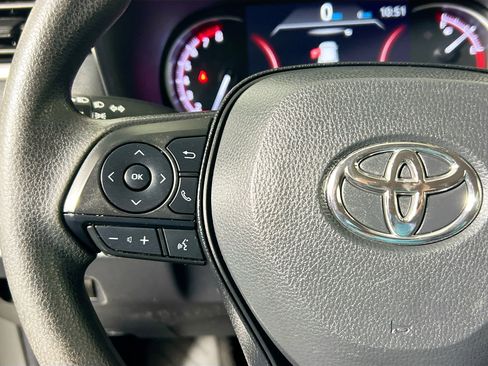 Used 2024 Toyota RAV4 XLE image 18