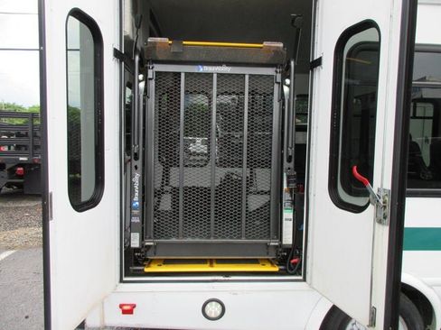 Used 2018 Ford Transit 350 138 DRW w/ Shuttle Bus Prep Package RWD image 17