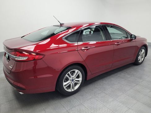 Used 2018 Ford Fusion SE w/ Fusion SE Technology Package FWD image 10