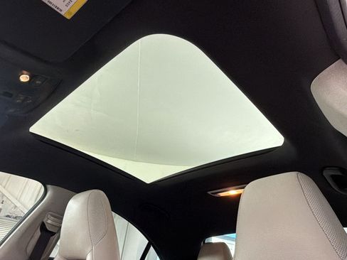 Used 2015 Mercedes-Benz CLA 250 4MATIC image 23