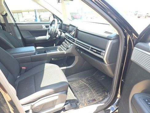 Used 2024 Hyundai Santa Fe SE AWD/4WD image 18