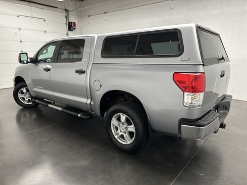 Used 2012 Toyota Tundra 4x4 CrewMax w/ SR5 Pkg image 6
