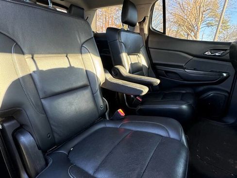 Used 2019 GMC Acadia SLT FWD image 14