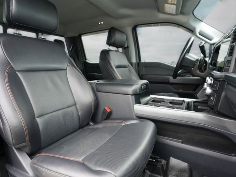 Used 2023 Ford F250 Lariat w/ Sport Appearance Package AWD/4WD image 28