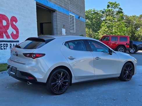 Used 2024 MAZDA MAZDA3 s FWD image 7
