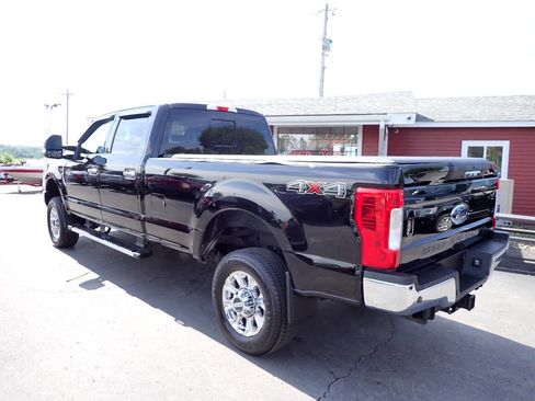 Used 2017 Ford F350 Lariat w/ Chrome Package AWD/4WD image 4