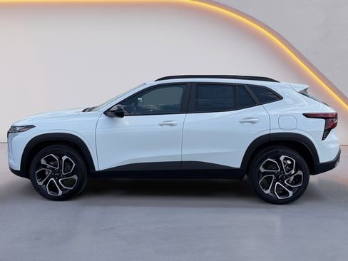 New 2026 Chevrolet Trax RS w/ Driver Confidence Package FWD image 6