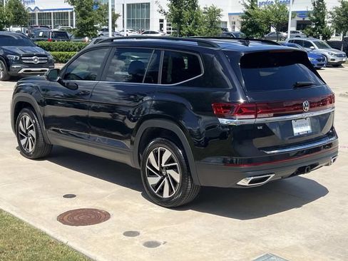 New 2026 Volkswagen Atlas SE FWD image 9